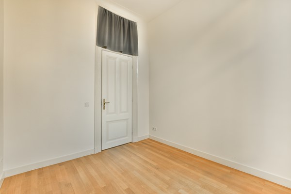 Medium property photo - Van De Veldestraat 7-2, 1071 CW Amsterdam